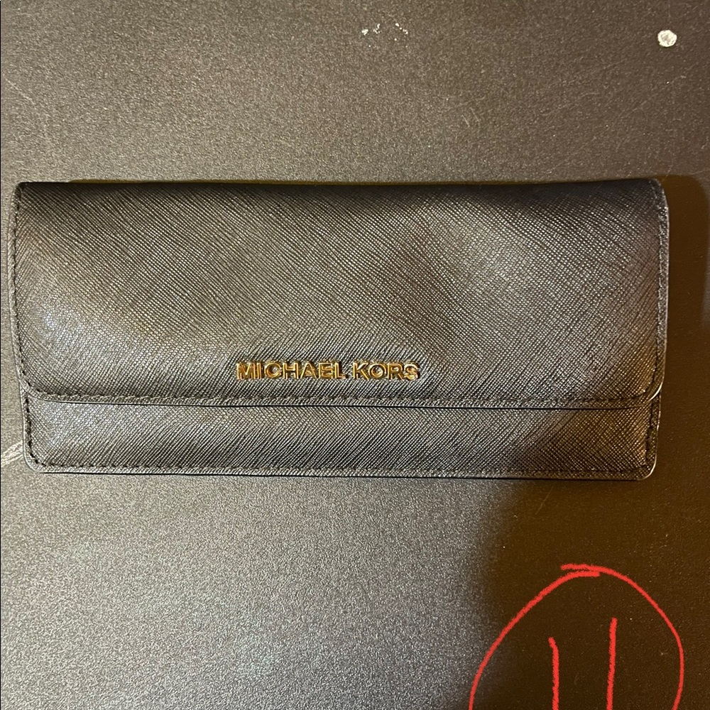 Michael Kors Slim Wallet
